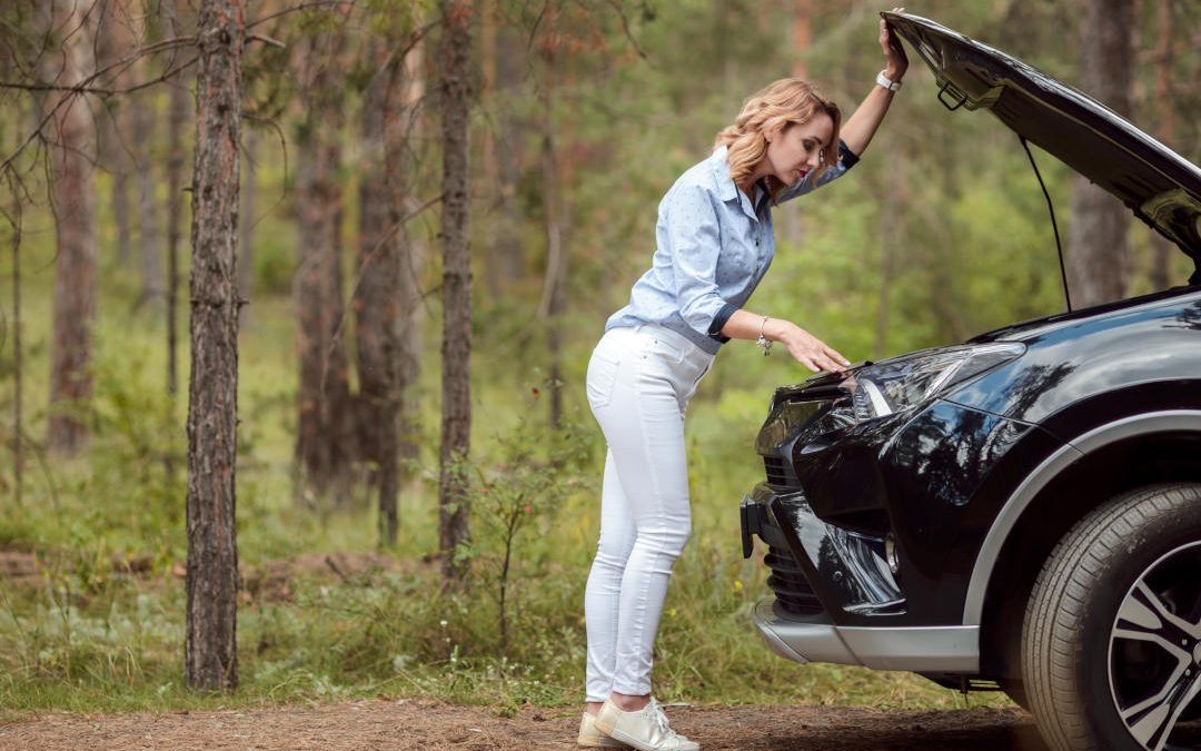 ¿Cuándo llamar a una grúa? Señales de que tu coche no puede seguir circulando